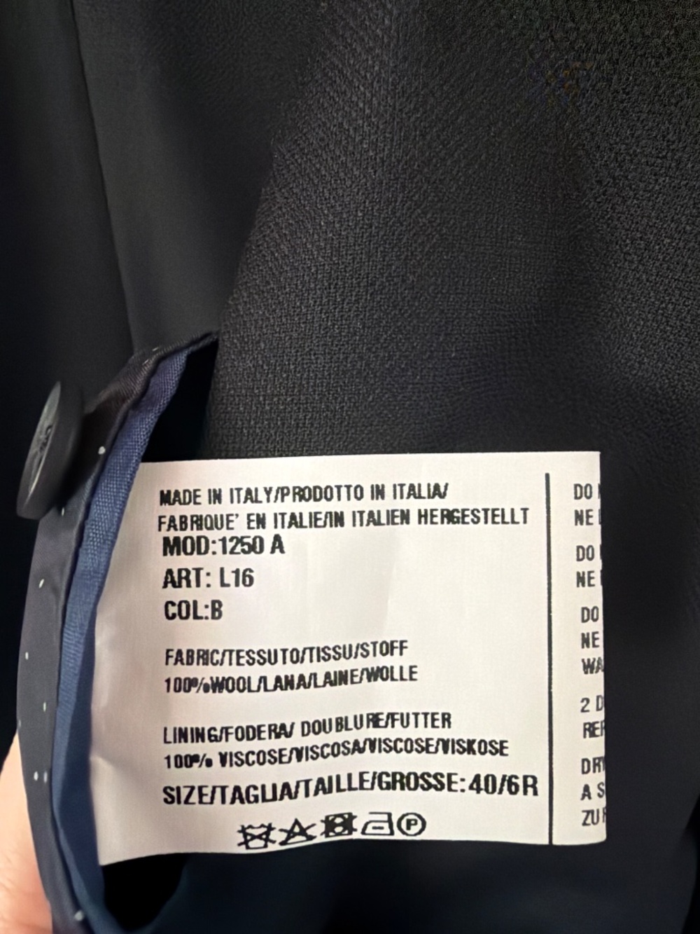 Paul Smith black men's wool suit. Immaculate condition! - Picture 5 of 5